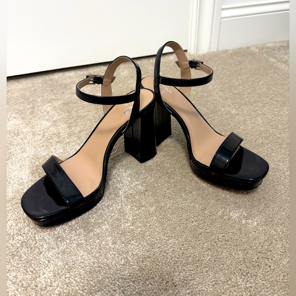 Mix No. 6 black patent chunky heel sandals